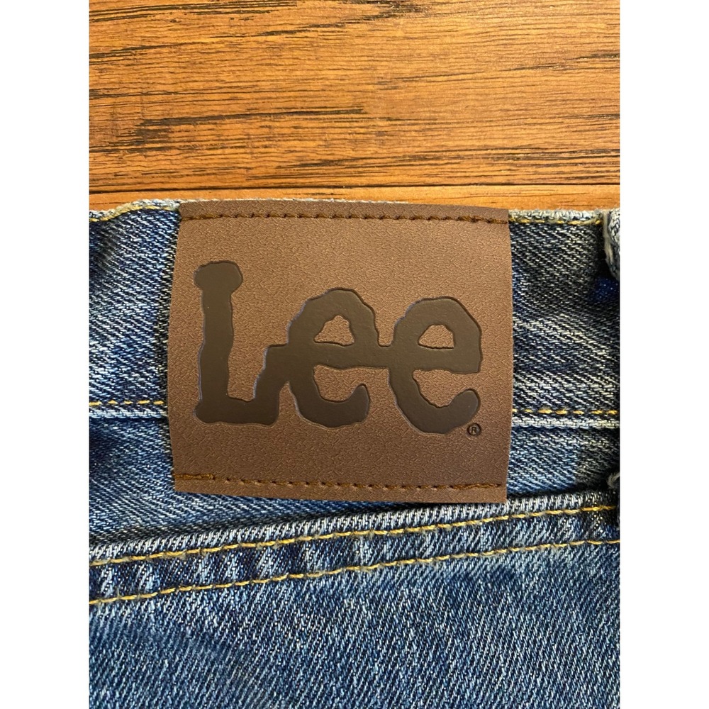 Lee Mens Relaxed Fit Straight Leg Jeans Medium Wash 36x30 New With Tags - Picture 8 of 8
